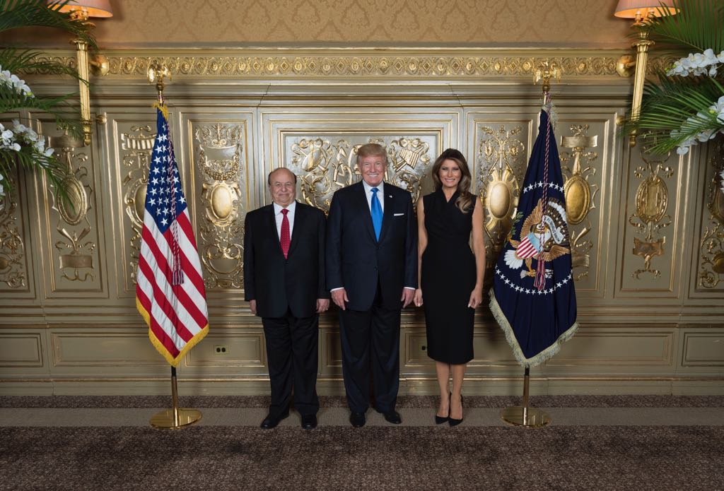 الرئيس هادي يلتقي الرئيس الامريكي ويناقش معه جملة من القضايا