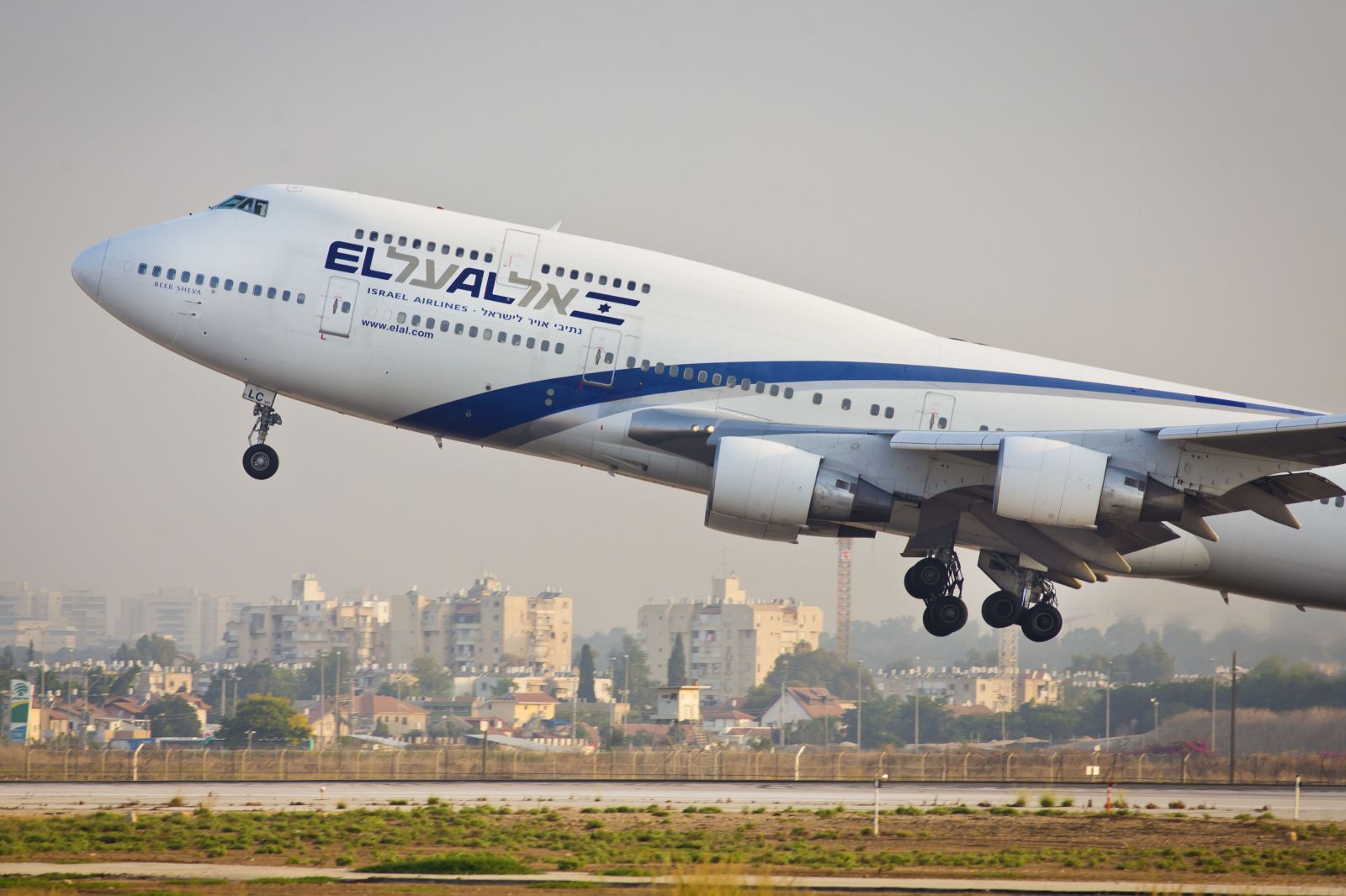 Рейс эль аль. Израильские авиалинии Эль Аль. El al Israel Airlines самолеты. Израильской авиакомпанией el al(«Эль-Аль»). Авиабилеты израильские авиалинии.