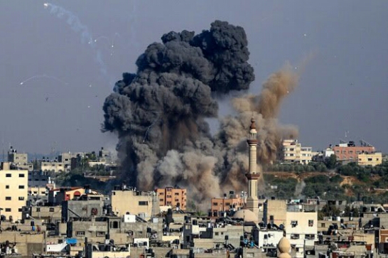 غارات اسرائيلية على غزة