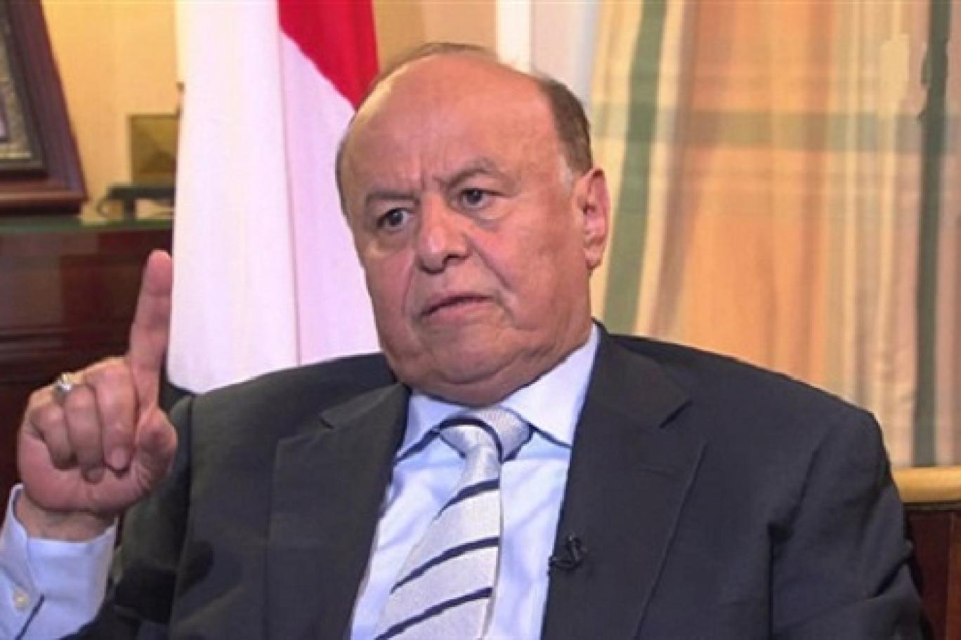 الرئيس «هادي» يعيد تشكيل مجلس إدارة البنك المركزي .. «المعبقي» رئيساً و«باناجة» نائبًا