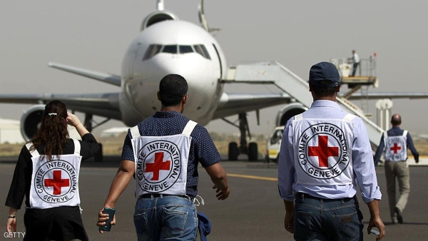 يمنيون ضحايا  رسائل الوتس والدعم النقدي.. اللجنة الدولية للصليب الأحمر  تعلن تحذيرا هاما