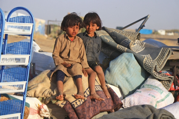 نداء استغاثة عاجل للأمم المتحدة وللمنظمات الإنسانية.. بعد تضرر أكثر من 9 آلاف أسرة نازحة بمأرب