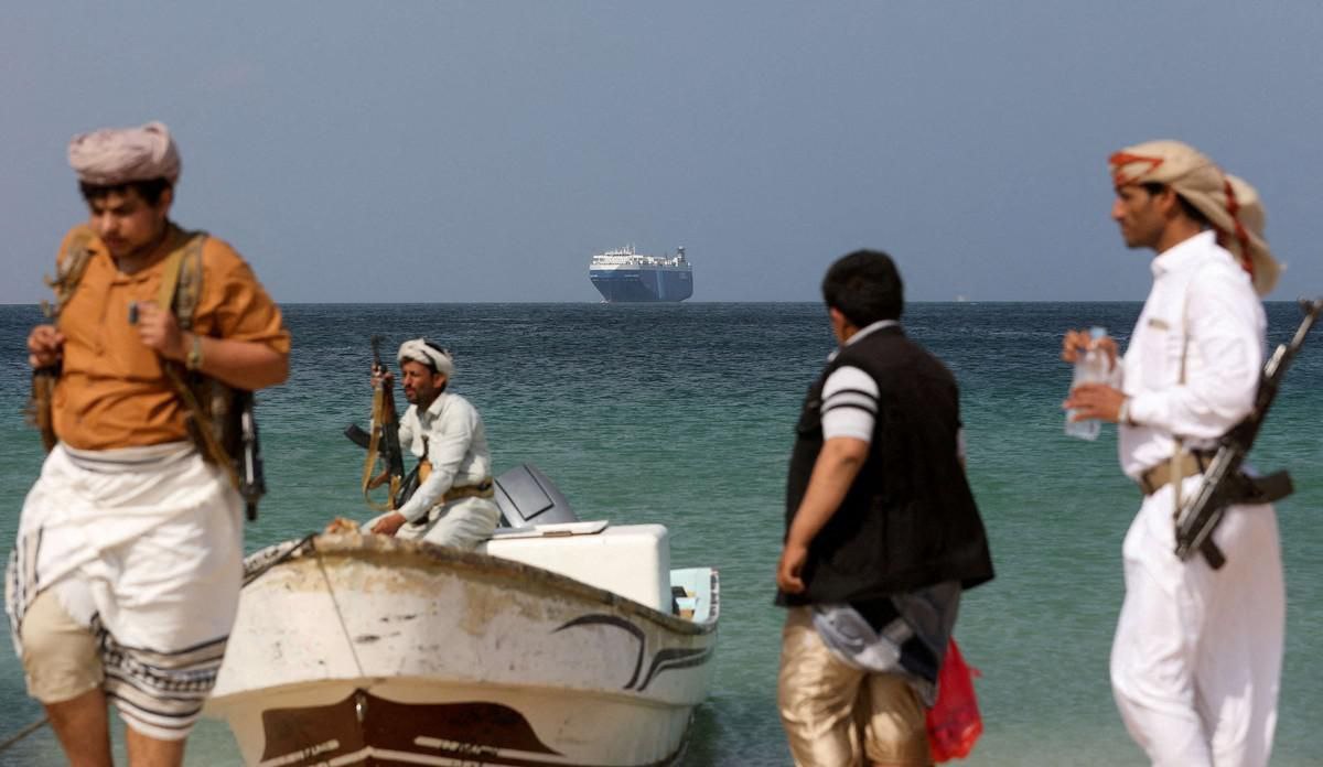 المشروع السعودي ''مسام'' يكشف قيام الحوثيين بتفخيخ قوارب صيد وإرسالها لهذه المهمة