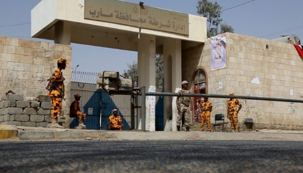  أجهزة الأمن بمحافظة مأرب تكشف تفاصيل وملابسات انتحار شاب في احد سجونها