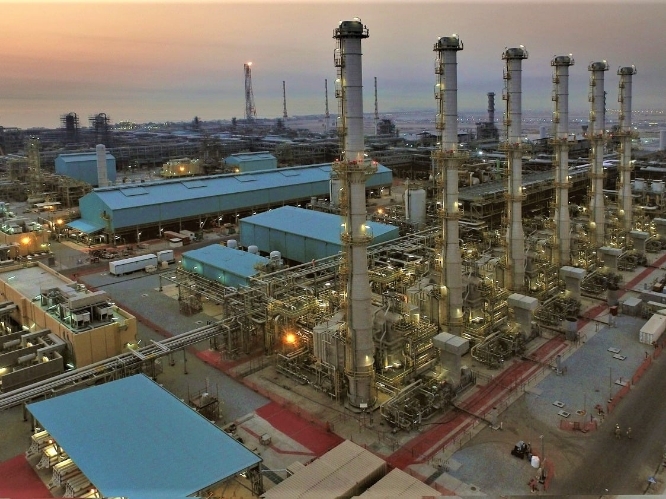 الكويت تحتفل بحضور أميري  بتشغيل أشهر  مصافيها النفطية كلفت اكثر من 16مليار