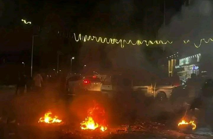 عودة الإحتجاجات الشعبية الغاضبة في العاصمة المؤقتة عدن
