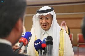 تصريحات مفاجئة من وزير الطاقة السعودي في روسيا تؤدي إلى ارتفاع أسعار النفط