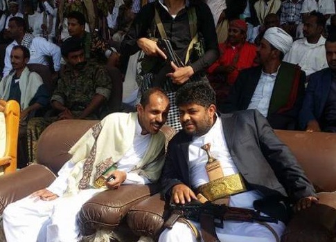 مليشيات الحوثي تعتقل والد أحد أبرز جواسيسها الذين ساهموا في إسقاط محافظة «عمران»