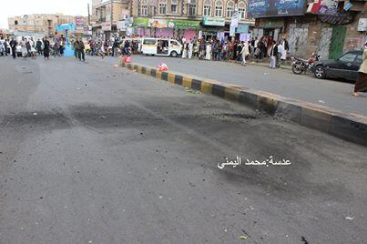  صورة لمكان انفجار القنبلتين في شارع الرباط - تصوير محمد اليمني 